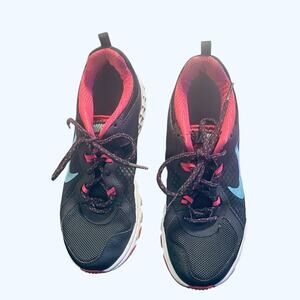 Nike Wild Trail Athletic Shoe
